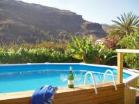 Kanarische Ferienhäuser mit Pool nahe Fataga