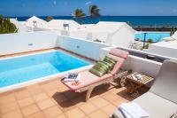 Lanzarote Ferienhaus mit Pool und Meerblick