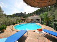 Große, private Finca mit Pool und Klimaanlage bei Pollenca