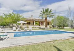 Urlaub mit Kindern im Ferienhaus mit Pool (Nr. 0664) Urlaub mit Kindern im Ferienhaus mit Pool (Nr. 0664)